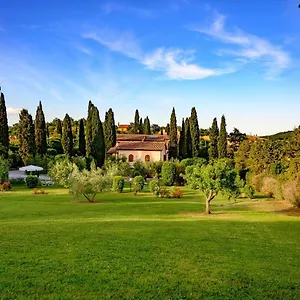 Giulia , Saturnia Italia