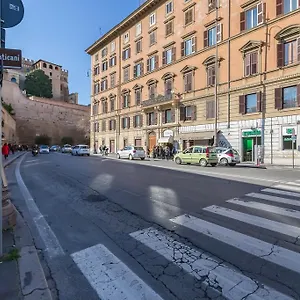 ** Pensión Manfredi House San Pietro Italia